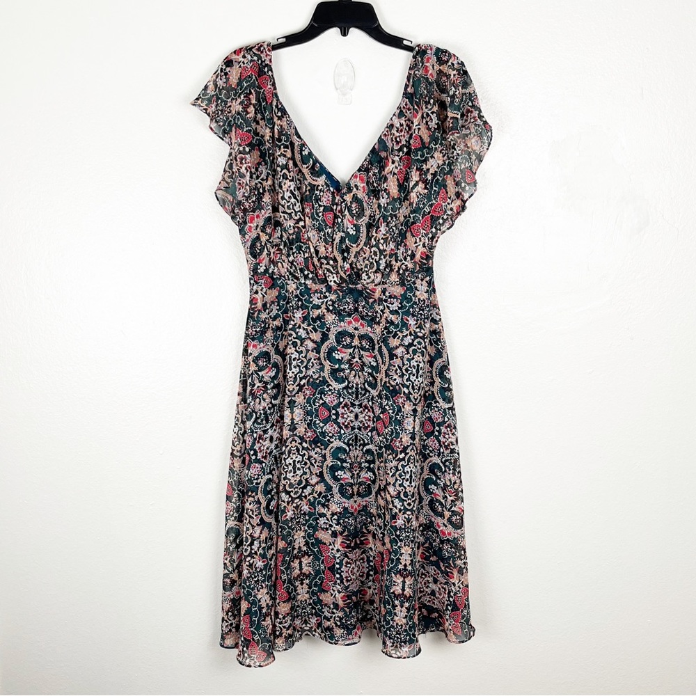LULUS Charmed I’m Sure Green Floral Print Front Back V-Neck Lined Dress Medium